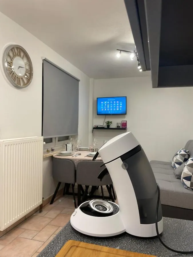 Gezellige Studio 1 Slaapkamer, 3Pers,Strand,Zee 50M Ostend Apartment