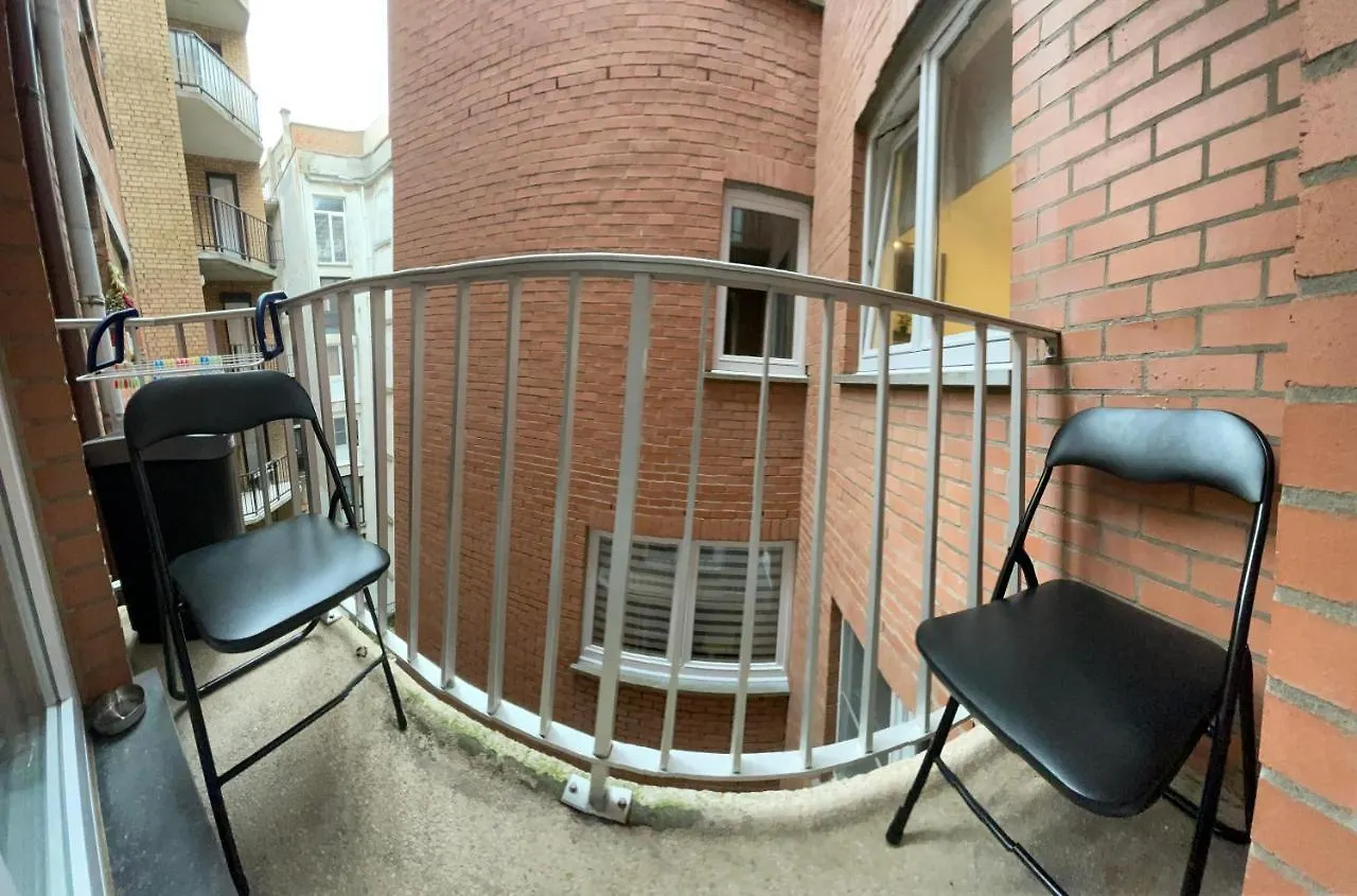 Gezellige Studio 1 Slaapkamer, 3Pers,Strand,Zee 50M Ostend 0*,